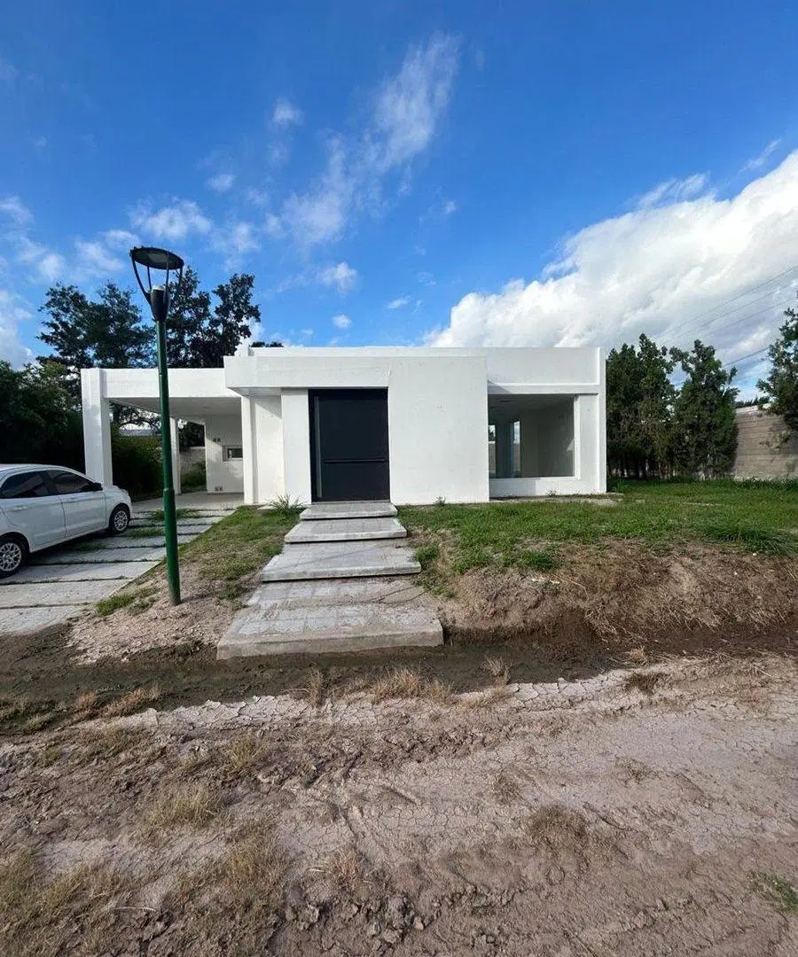 VENTA DE CASA A ESTRENAR BARRIO PRIVADO EL BOSQUE 3