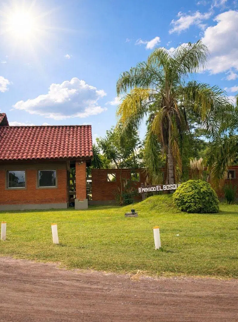 VENTA DE CASA A ESTRENAR BARRIO PRIVADO EL BOSQUE 4