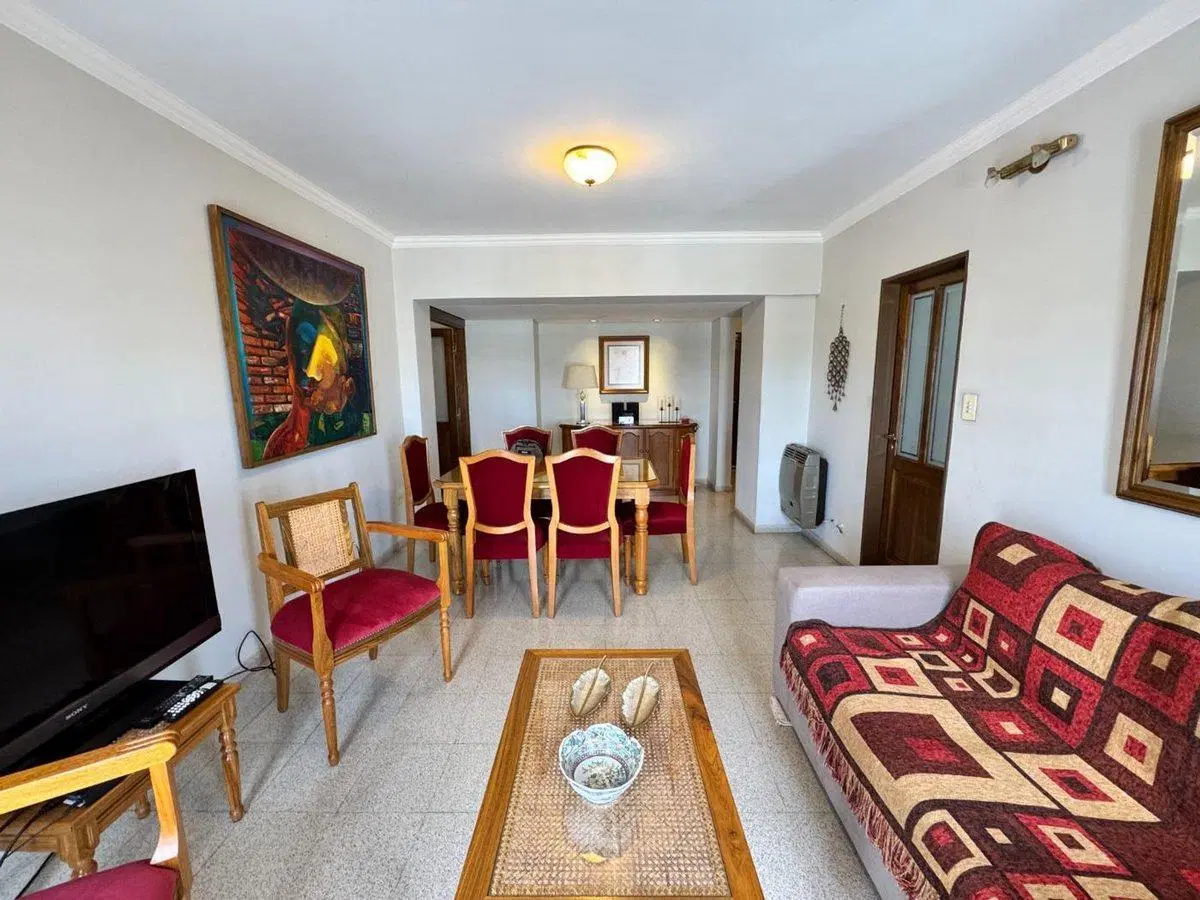 Venta  Depto 3 Dorm. C/cochera en Belgrano Sur. 5