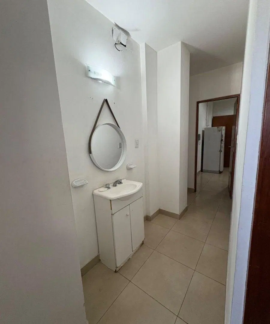 VENTA DEPARTAMENTO CALLE MORENO 4