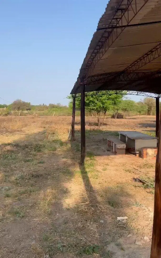 VENTA DE LOTE SOBRE RUTA 9 CON PILETA 3