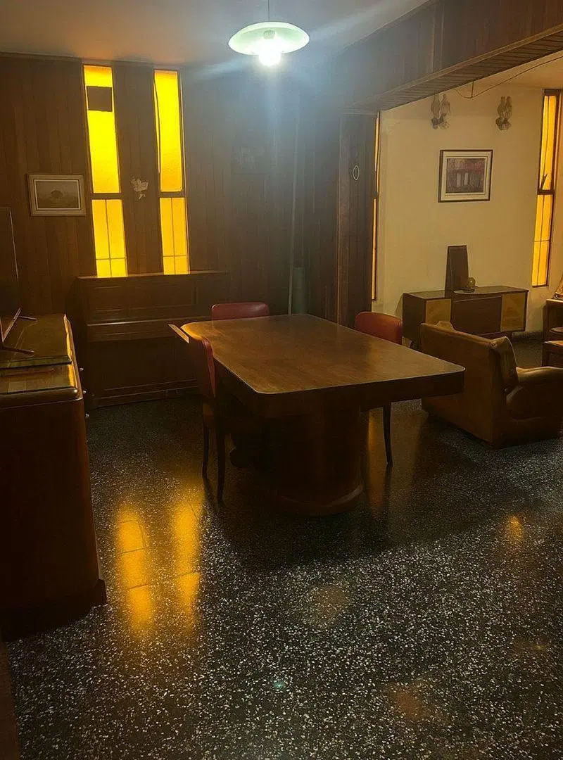 VENTAS DE CASA A REFACCIONAR EXCELENTE UBICACION 5