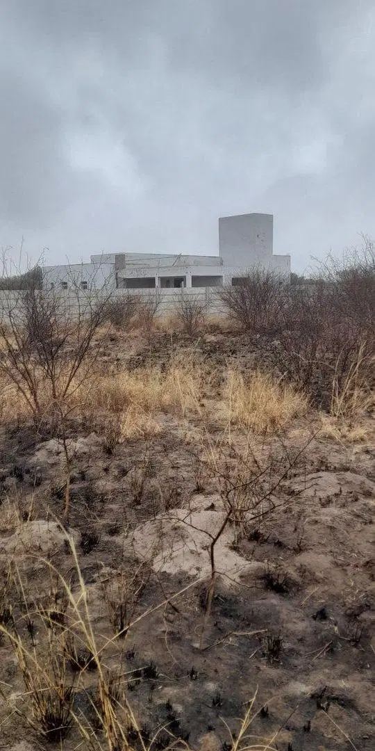 Venta de 2 Lotes Linderos en  La Bajada, La Banda, 2