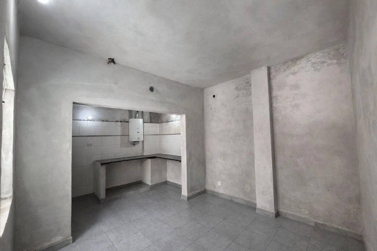 CASA CON 2 VIVIENDAS EN VENTA EN B° LOS IMIGRANTES 5