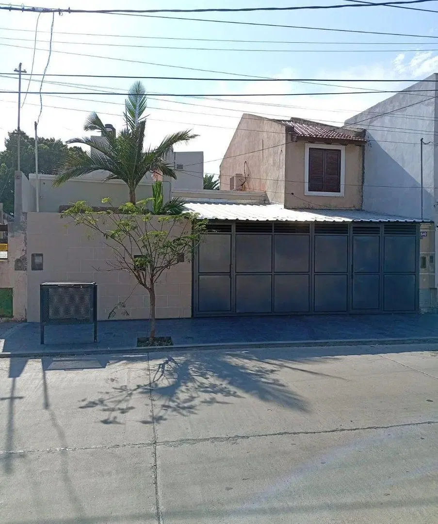 CASA Y OFICINA EN VENTA - EXCELENTE UBICACION 2