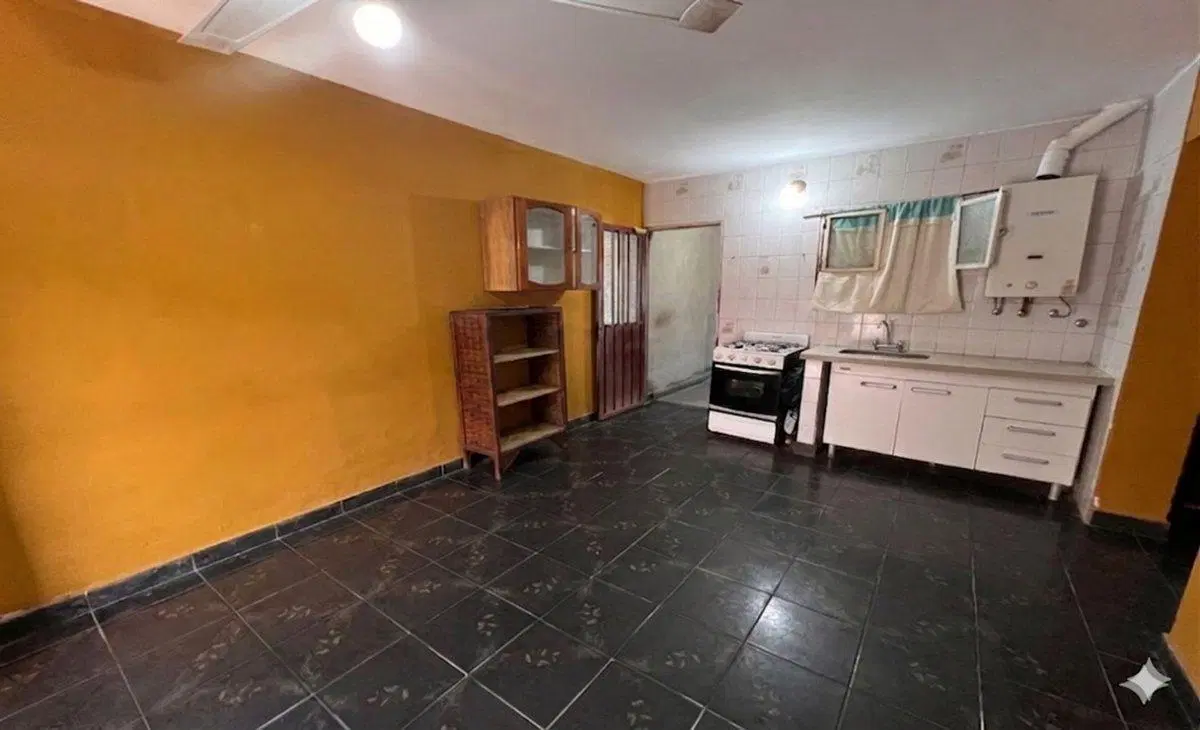 VENTA CASA 3 DORMITORIOS BARRIO INMIGRANTES 3