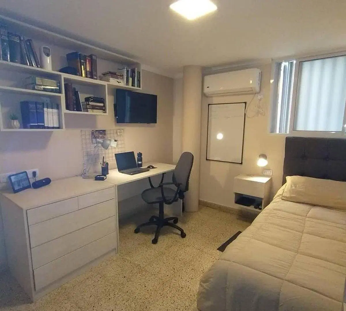 VENTA DEPARTAMENTO DUPLEX CENTRICO 2 DORMITORIOS 4