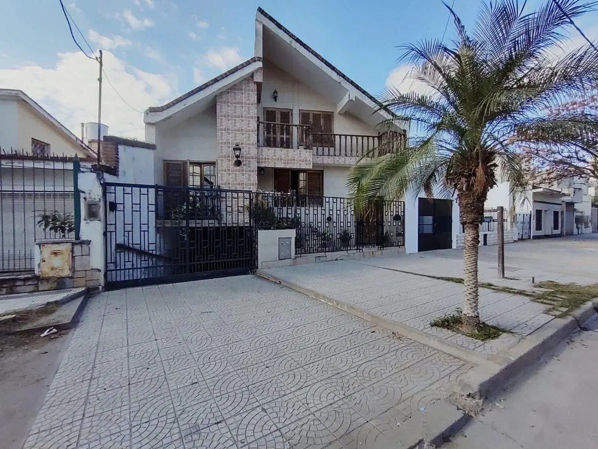 VENTA CASA CENTRICA TERMAS DE RIO HONDO 2