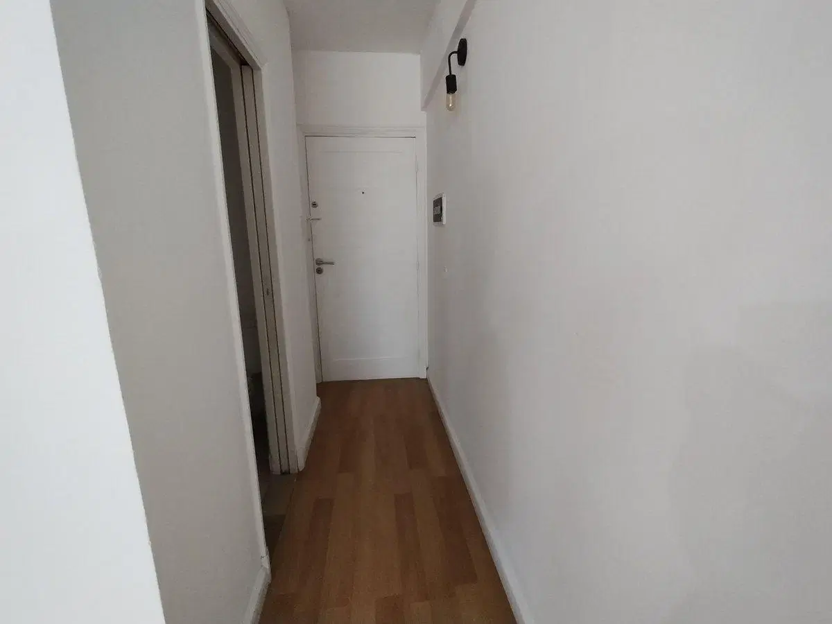 VENTA DPTO 1 DORMITORIO, AV ROCA SUR CASI LIBERTAD 4