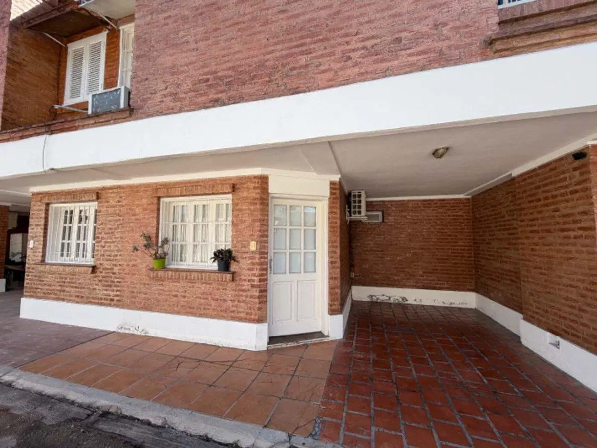 VENTA DUPLEX SOBRE 24 DE SEPTIEMBRE Y SAAVEDRA 2