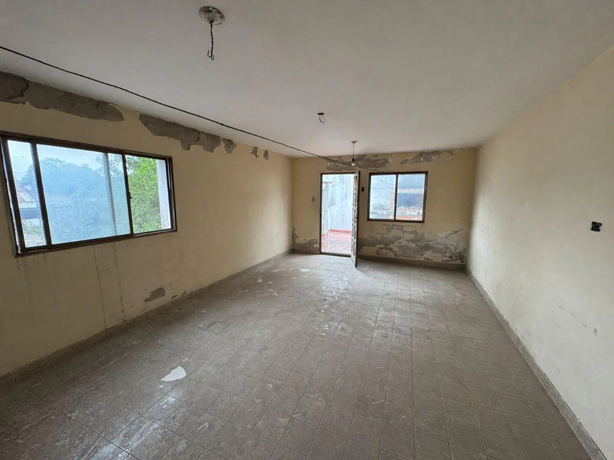 Venta de casa en Roca (S) casi esquina Mendoza 3