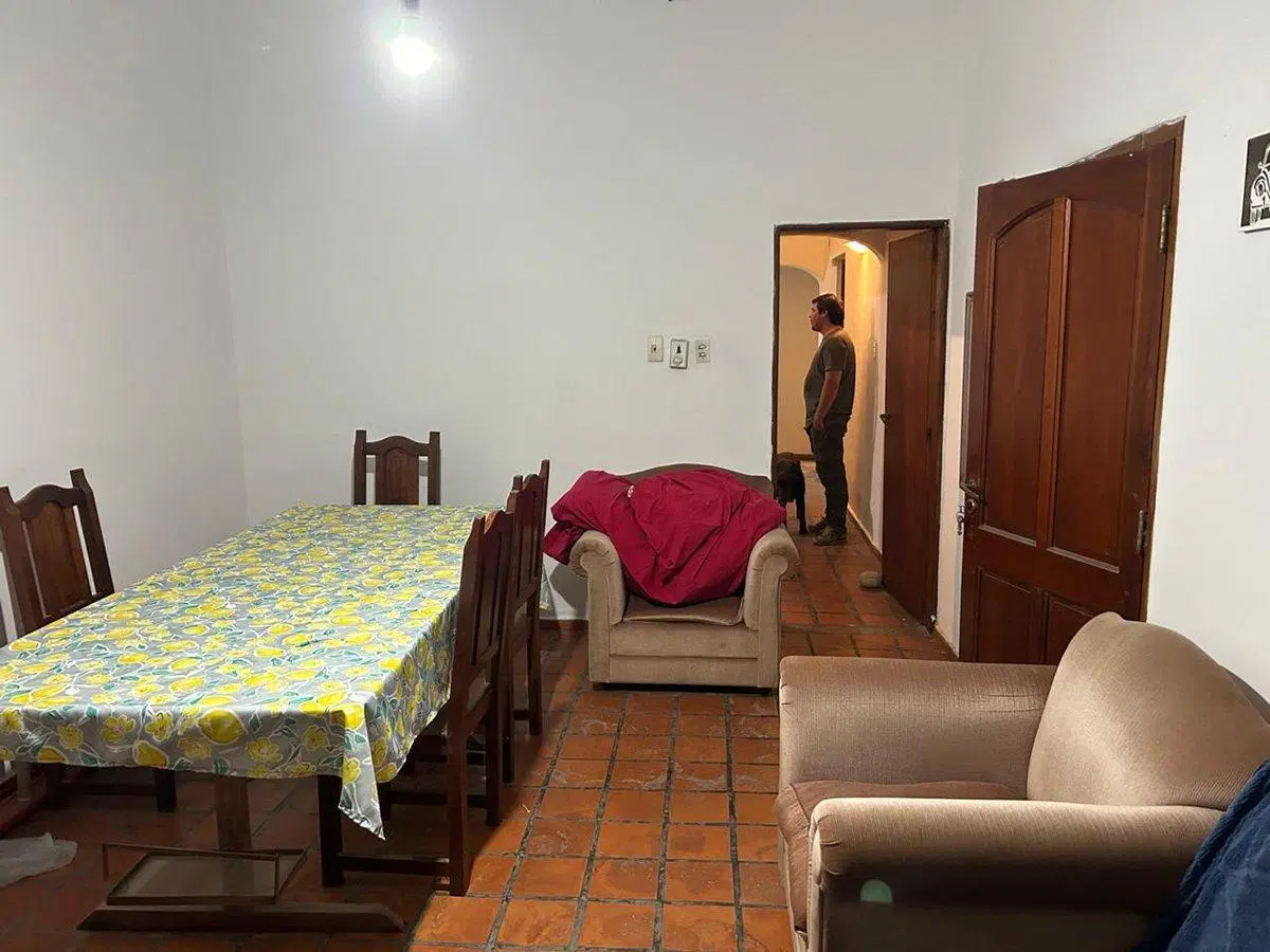 VENTA DE CASA AV. BELGRANO LA BANDA, 3 DORM 5