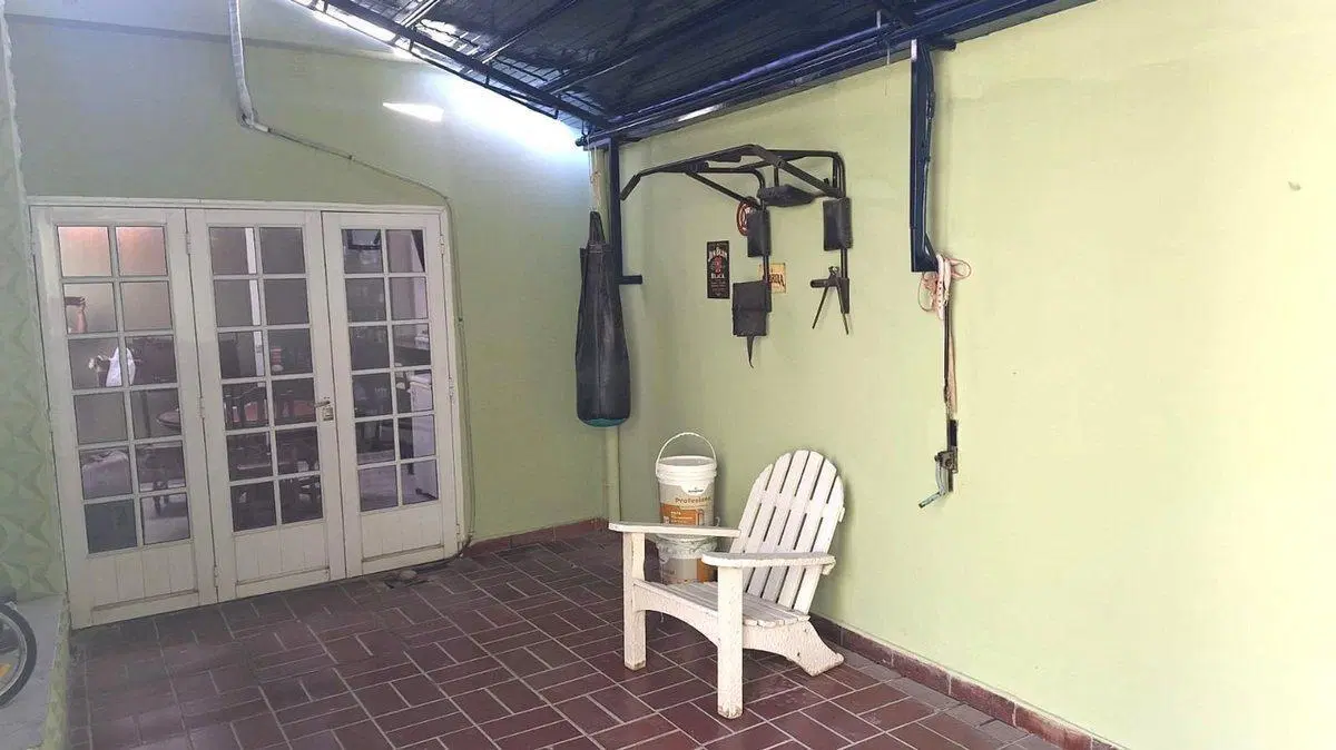 Venta de propiedad 3 de febrero a mts. de Belgrano 4