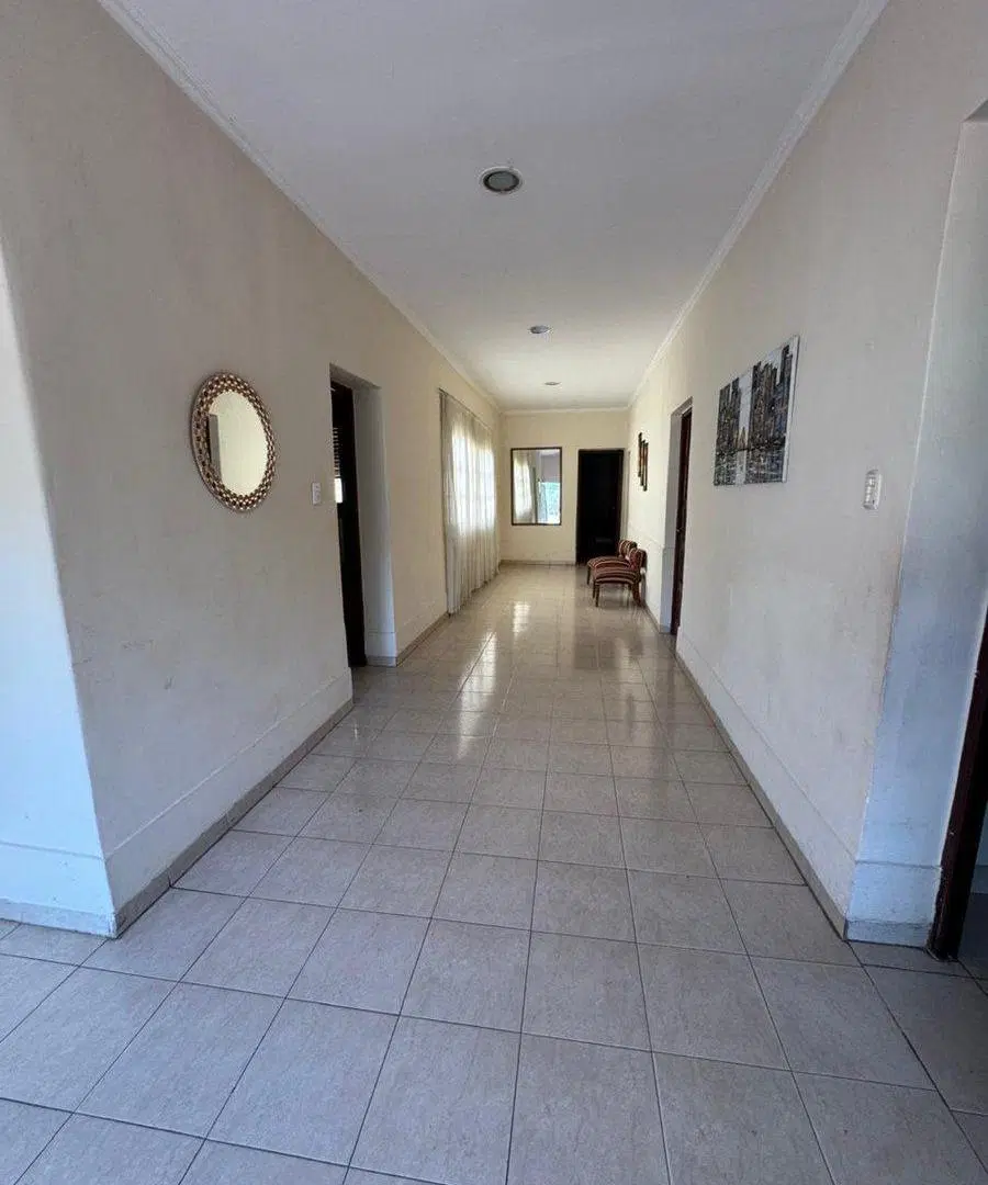 Casa en Centro La Banda: 4 Dorm, Patio y Garaje 5