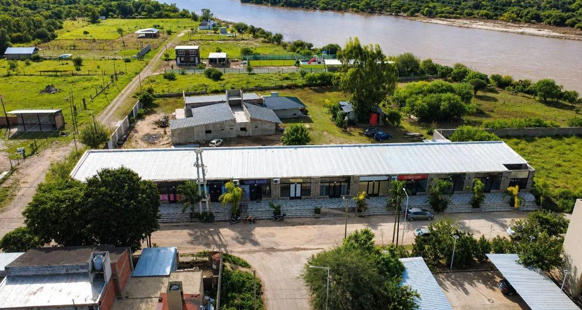 Locales en venta con renta - Altos del Golf 8