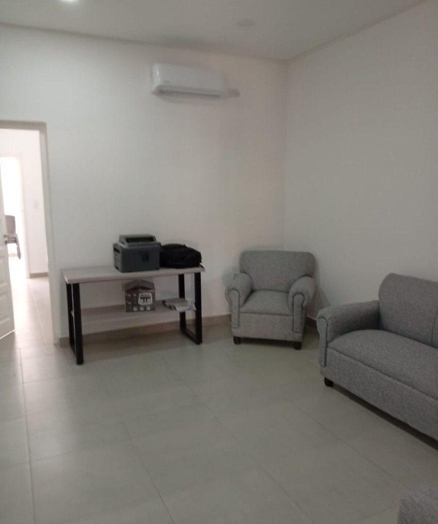 Foto de CASA Y OFICINA EN VENTA - EXCELENTE UBICACION, imagen 4