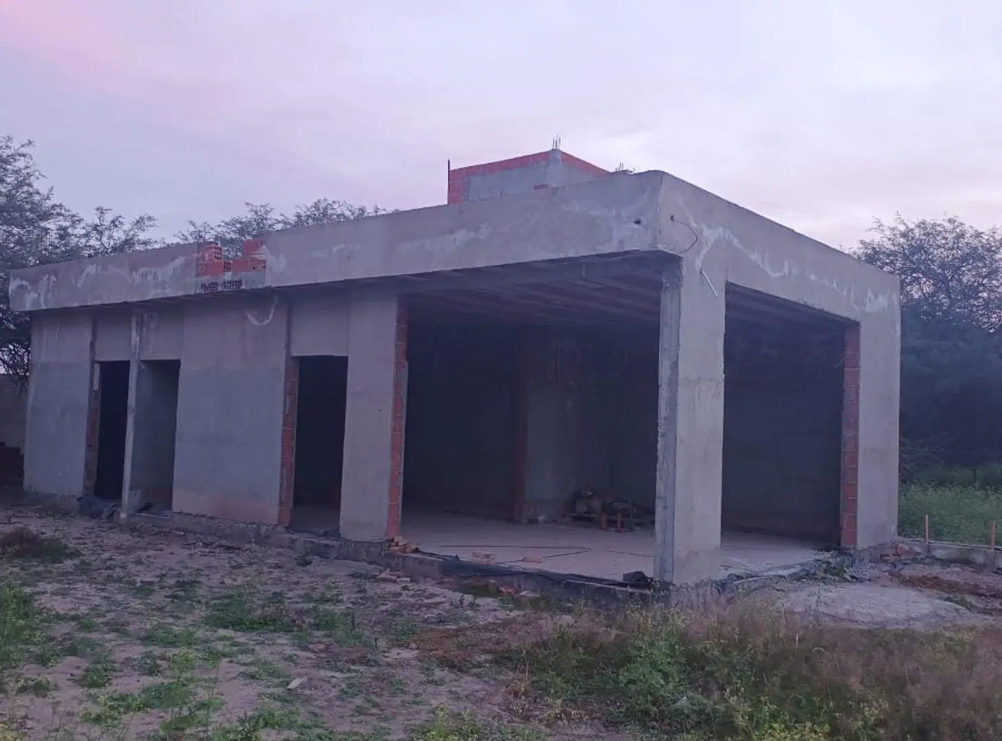 CASA EN CONSTRUCCION EN VENTA EN EL ZANJÓN 3