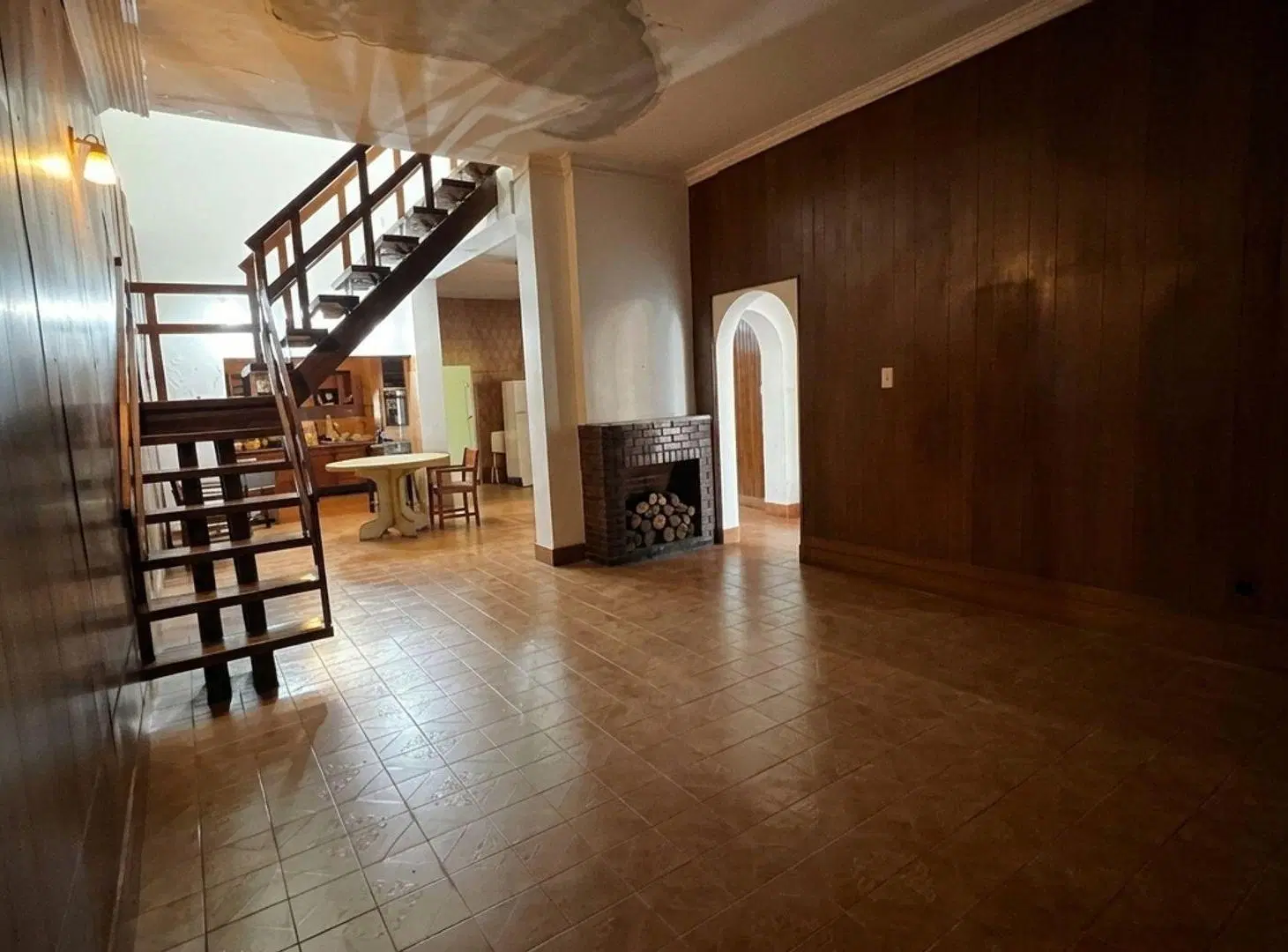 VENTA CASA AV. BELGRANO N°409 (Esq. Soler) 8