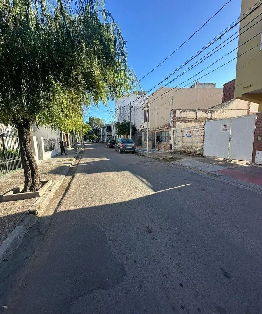 VENTA DE LOTE EN PLENO CENTRO 8