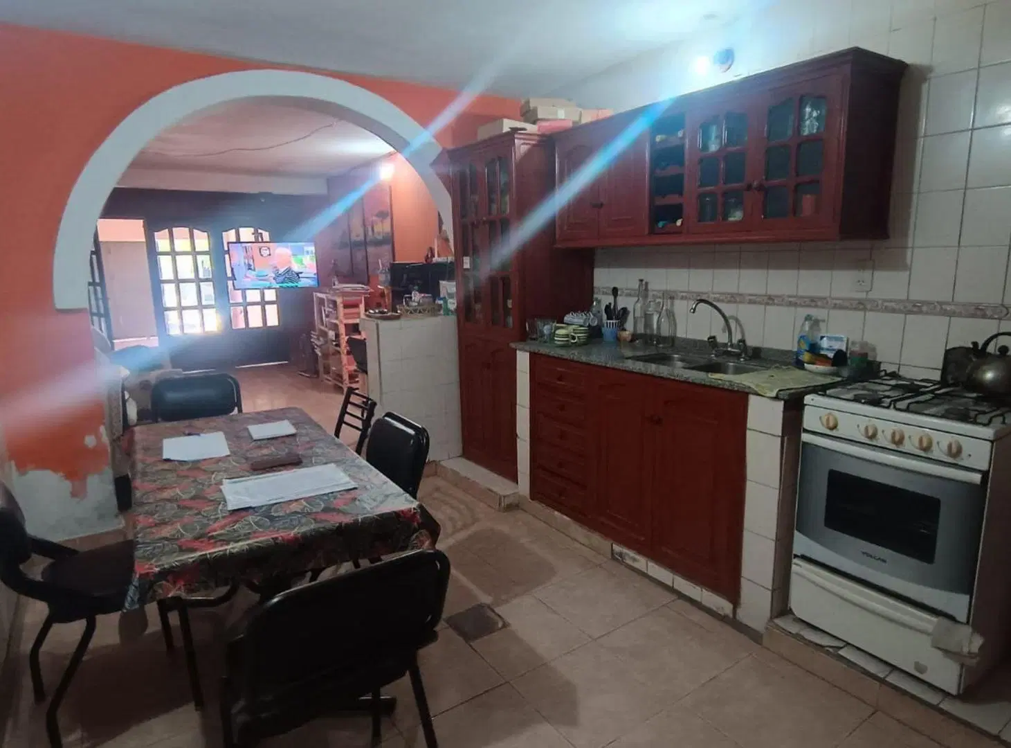 CASA EN CALLE ESTRADA BARRIO RECONQISTA 5