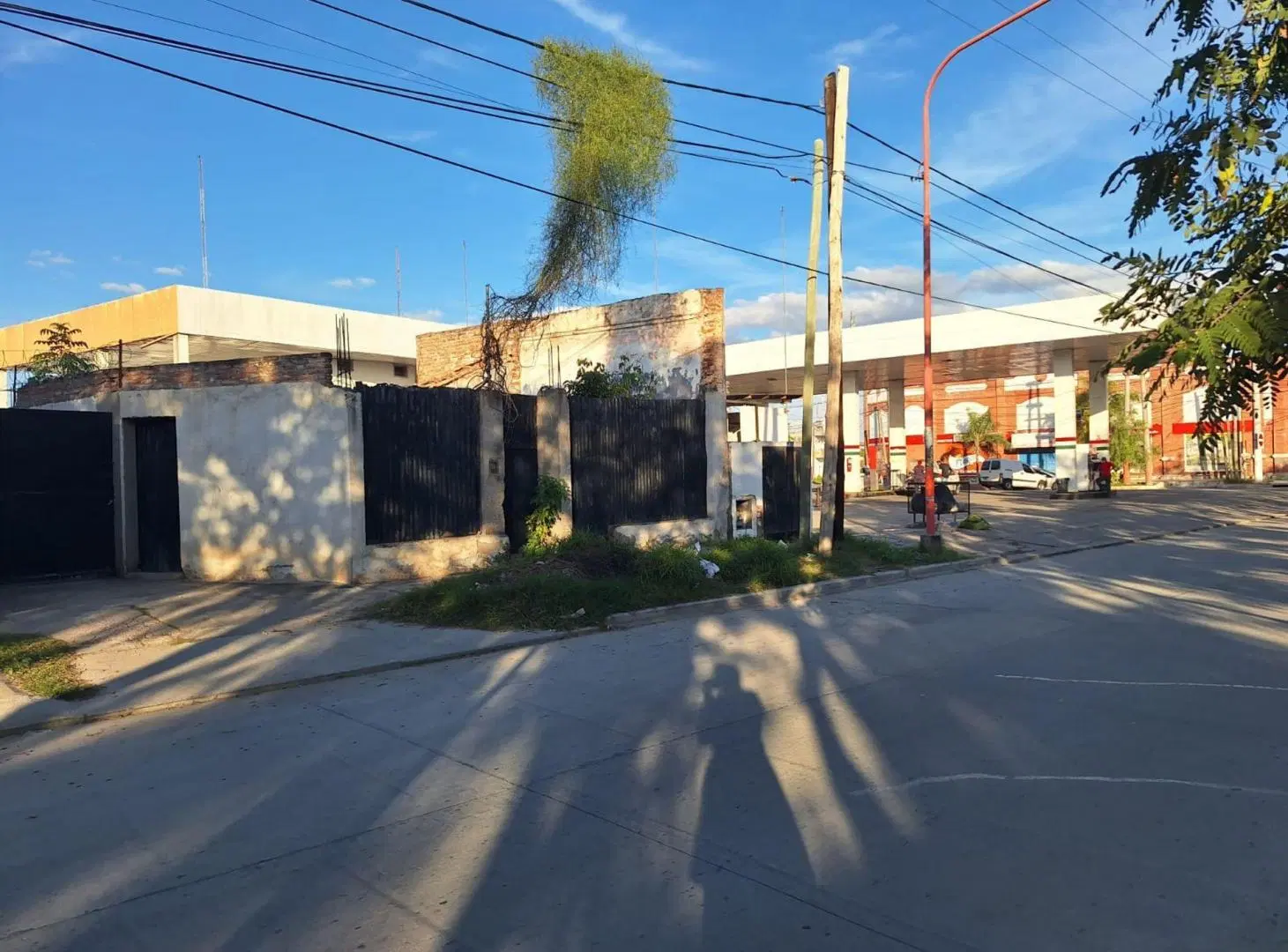 Venta de terreno con cochera sobre Colón y Formosa 6