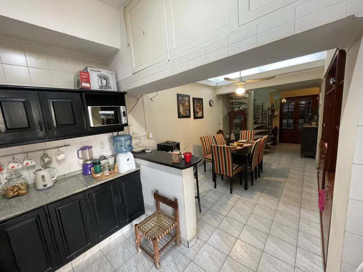 CASA EN VENTA - BARRIO CENTENARIO 4