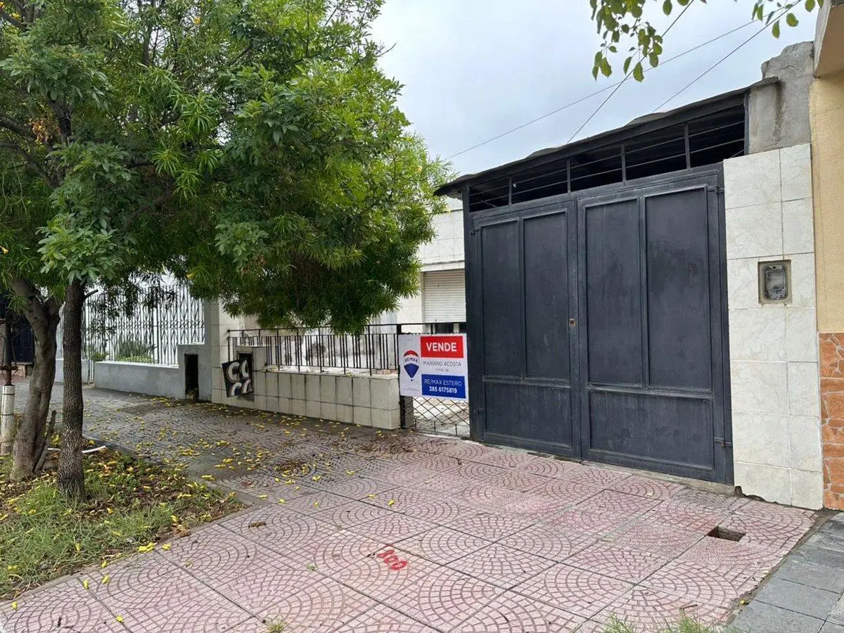 VENTA DE CASA A REFACCIONAR -AV.COLÓN NORTE Nº 153 4