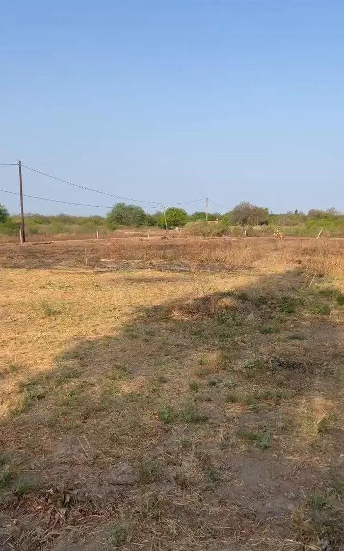 VENTA DE LOTE SOBRE RUTA 9 CON PILETA 5