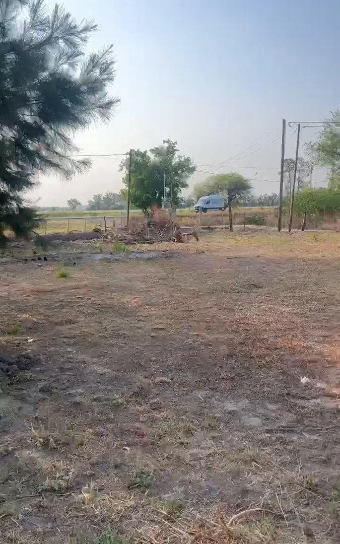 VENTA DE LOTE SOBRE RUTA 9 CON PILETA 2