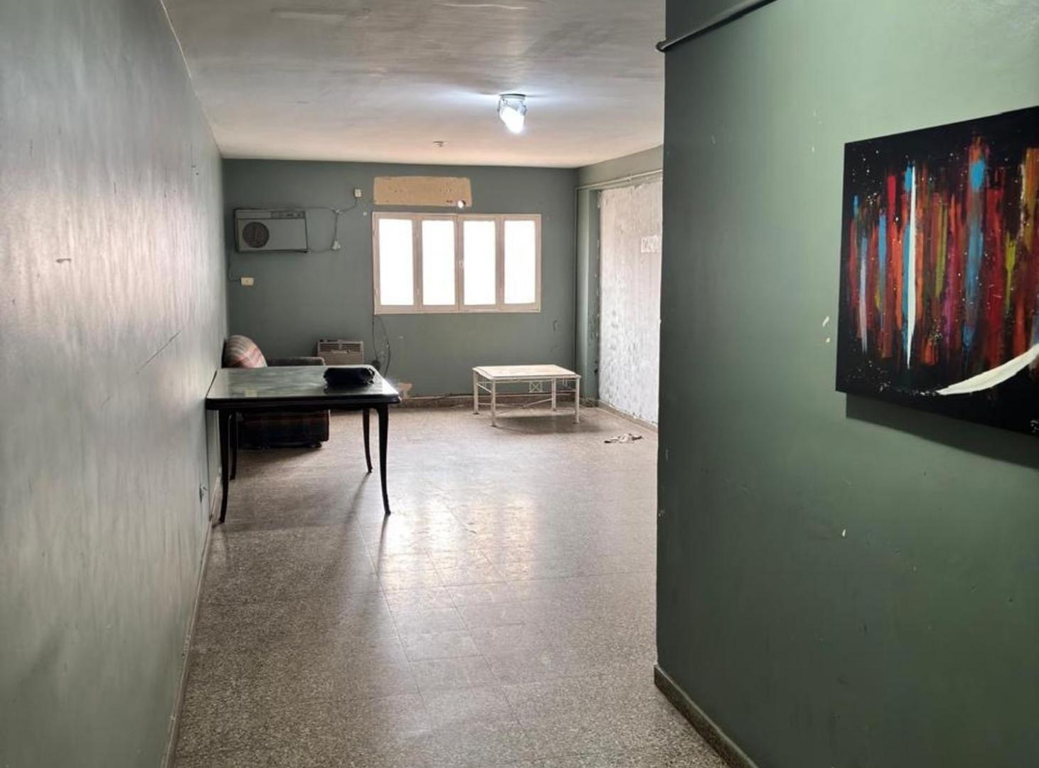 Foto de VENTA DE DEPARTAMENTO A REFACCIONAR, imagen 2