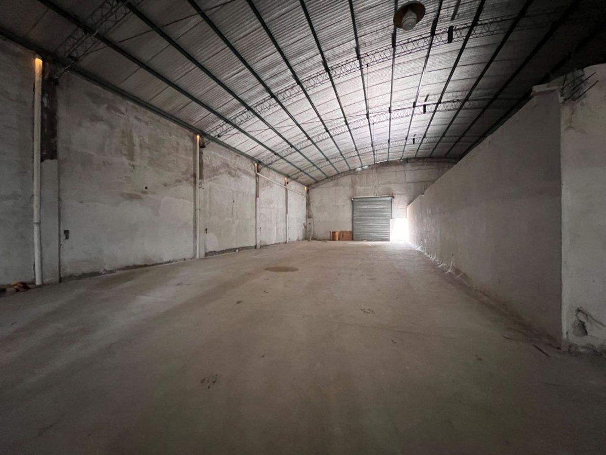 Foto de VENTA DE GALPÓN DE 800 m² CON LOCAL COMERCIAL, imagen 1