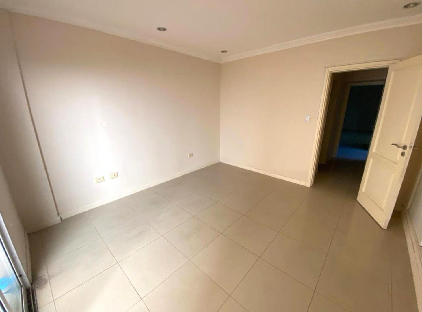 Foto de Venta departamento 1 dormitorio Saenz Peña, centro, imagen 5