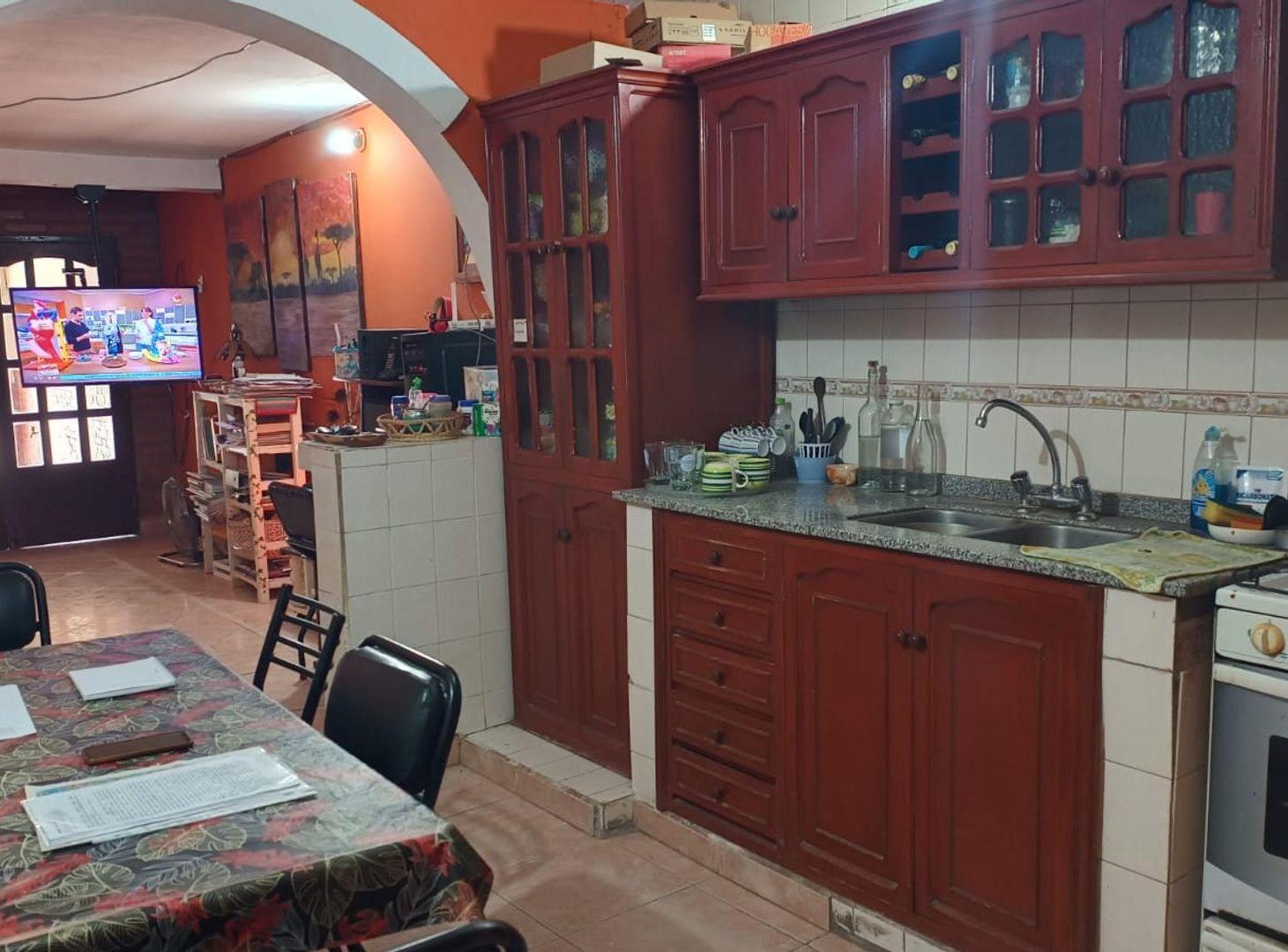 Foto de CASA EN CALLE ESTRADA BARRIO RECONQISTA, imagen 3