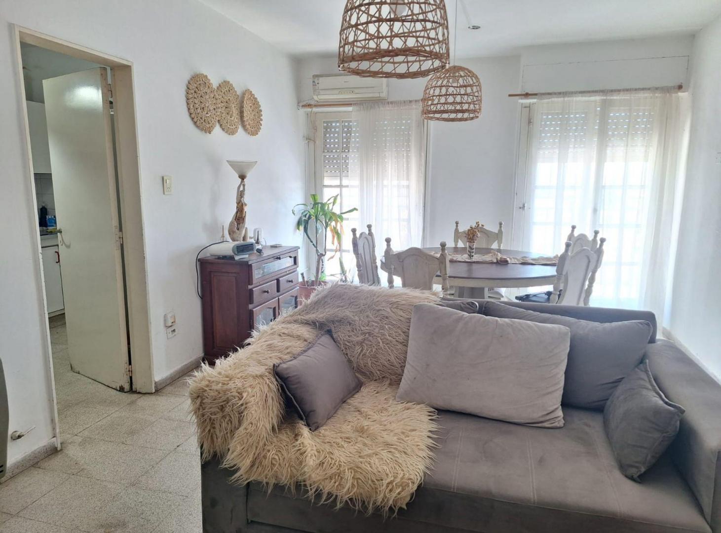 Foto de Venta dpto. 3 dormitorios Av. Belgrano y Rivadavia, imagen 1