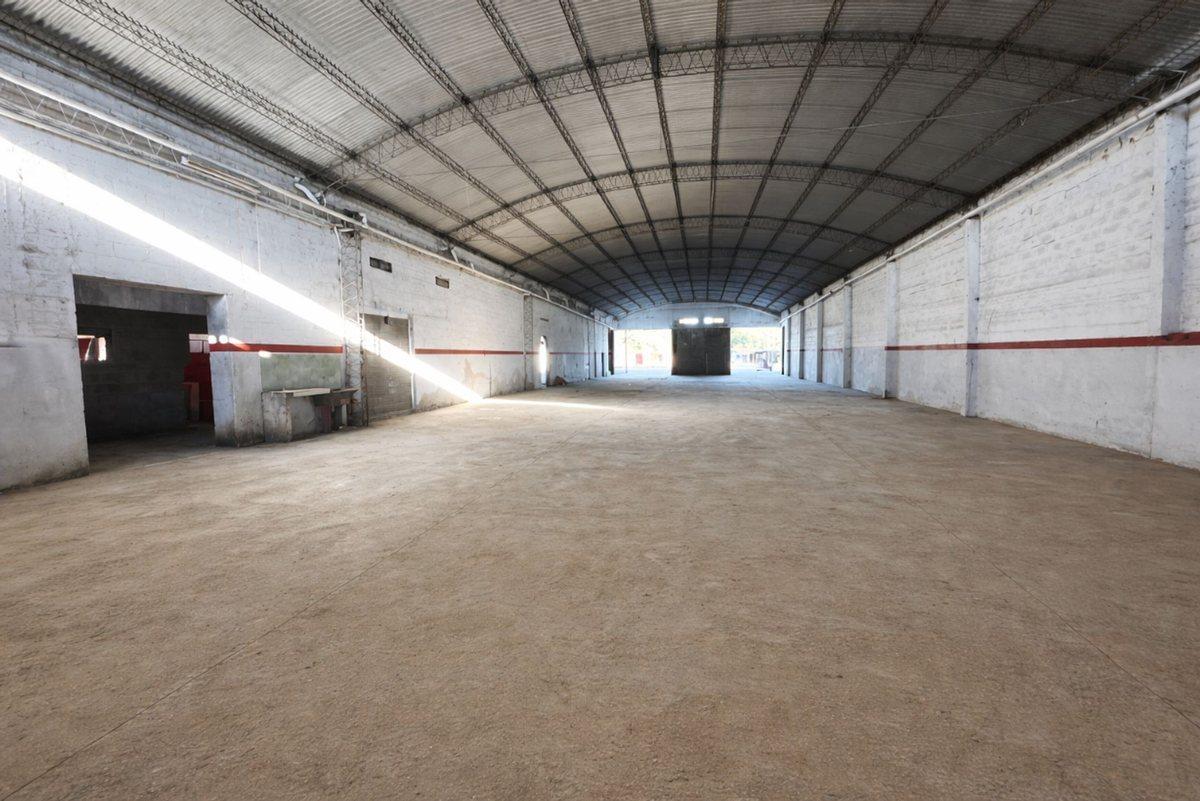 Foto de En Venta Galpones Estratégicos sobre Av. Libertad., imagen 3