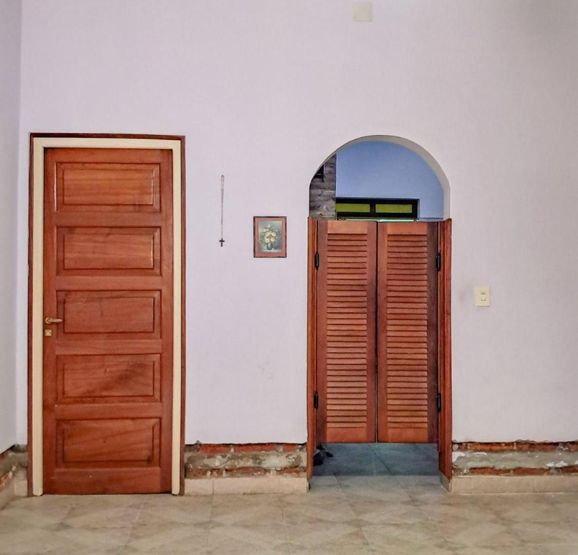 Foto de CASA 2 DORMITORIOS - CALLE GARAY - LA BANDA, imagen 2