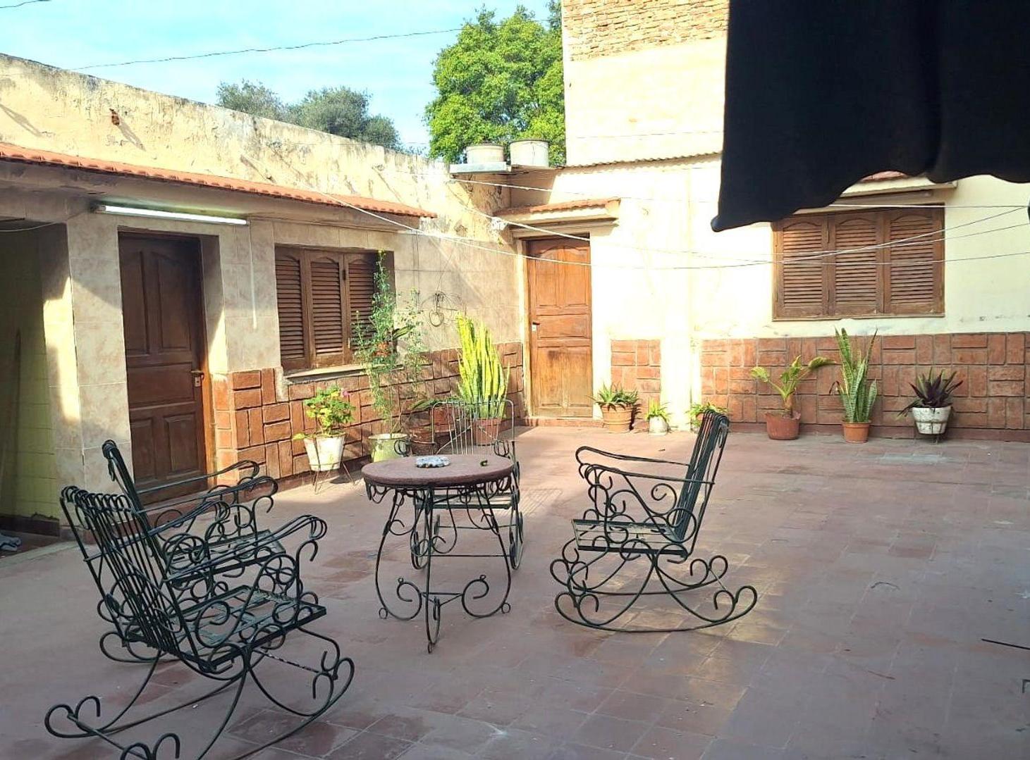 Foto de Venta de casa 3 dorm. calle Presbitero Gorriti, imagen 4