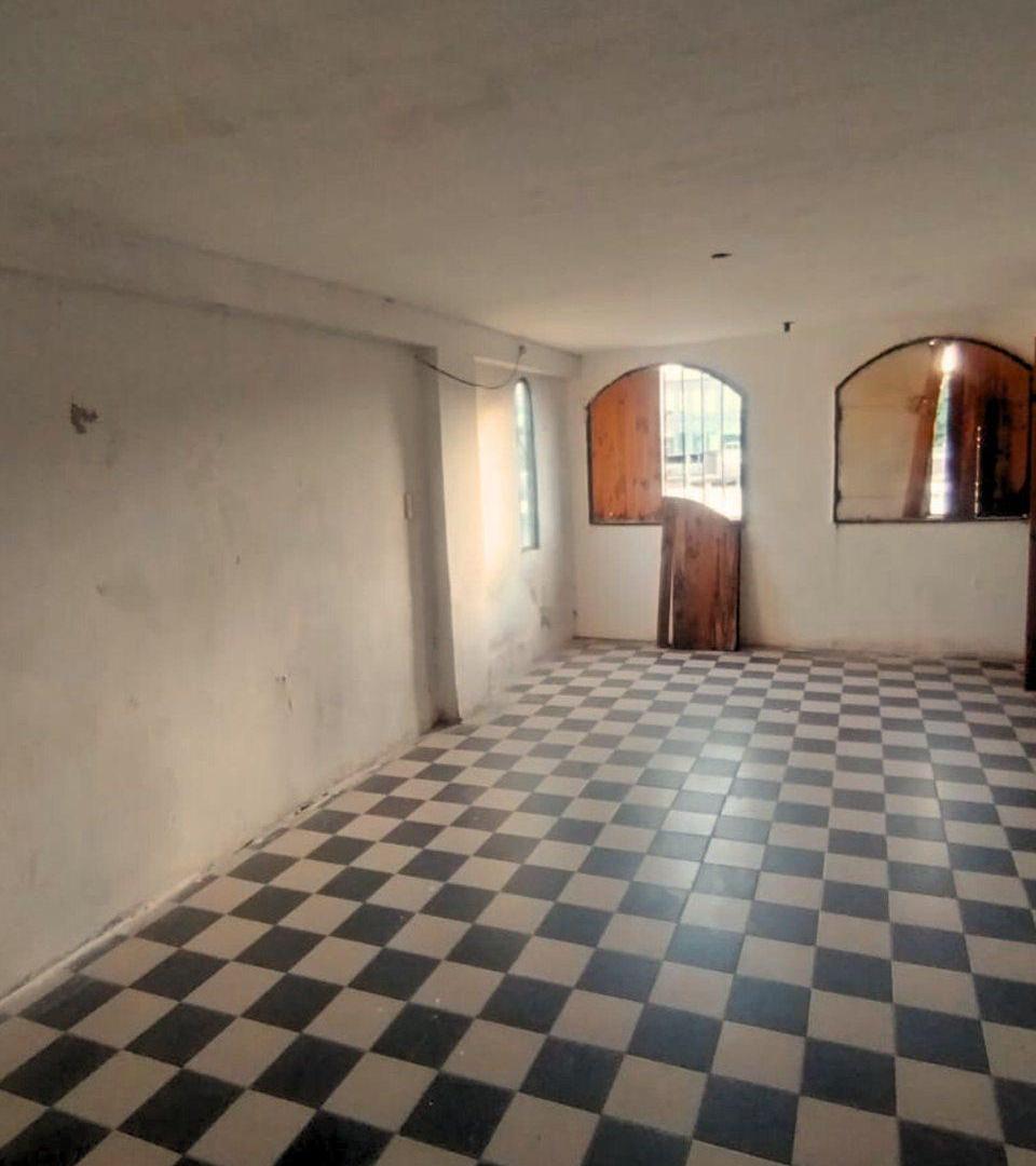 Foto de Venta de Edificio a refaccionar zona Estadio Unico, imagen 1