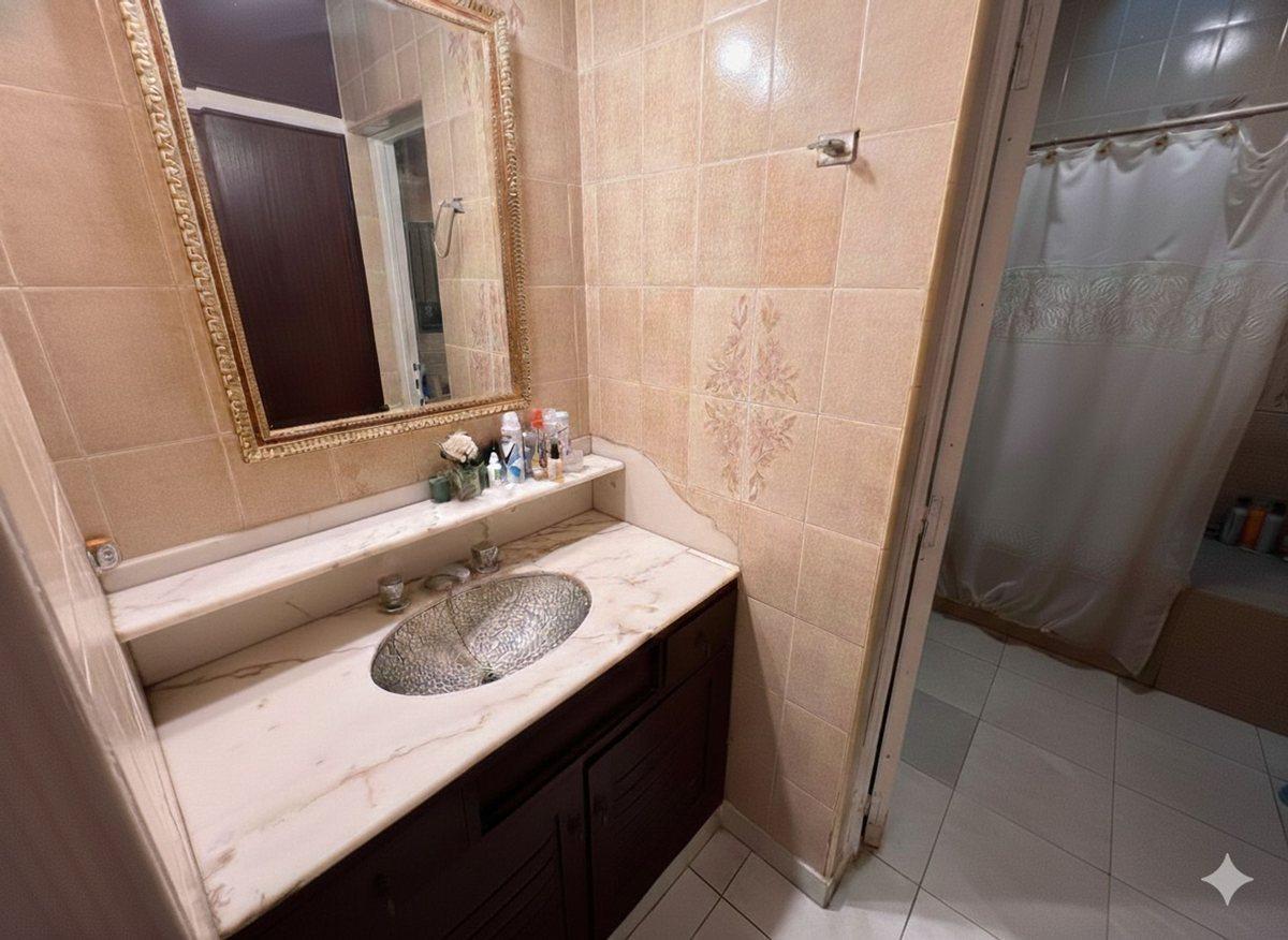 Foto de VENTA CASA SOBRE AV. BELGRANO SUR Y ALSINA, imagen 4