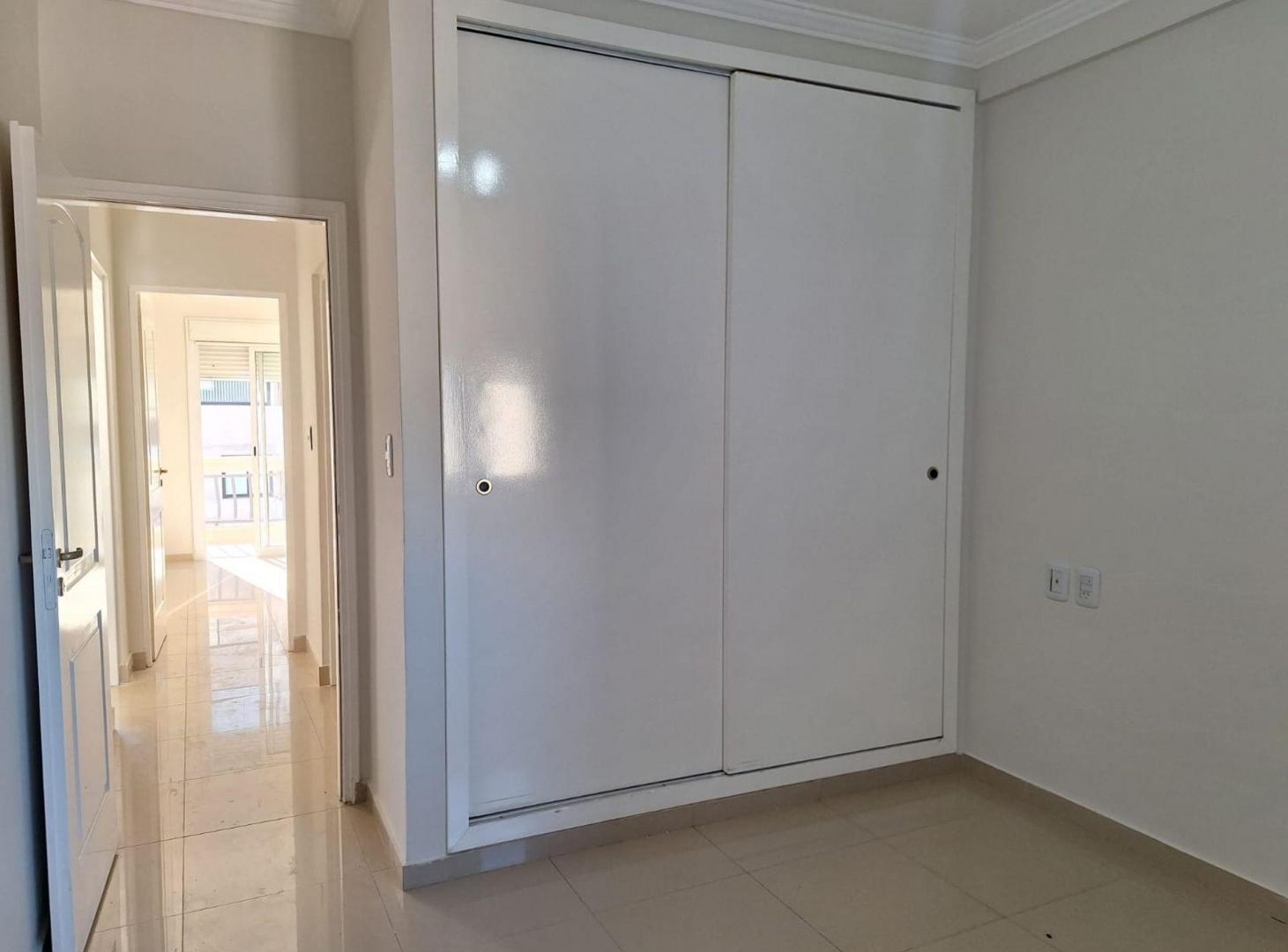 Foto de Venta depto. 2 dorm. con cochera Av. Roca y Mitre, imagen 5