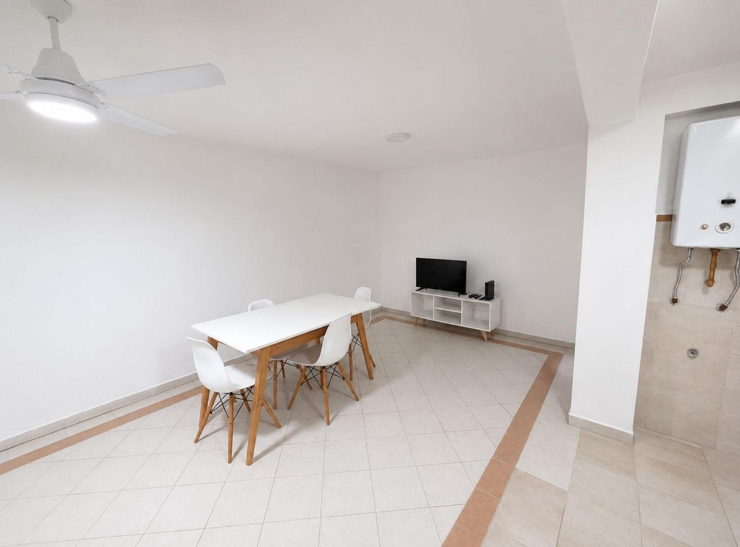 Foto de DEPTO EN VENTA - BARRIO CENTRO - 2 DORMITORIOS, imagen 3
