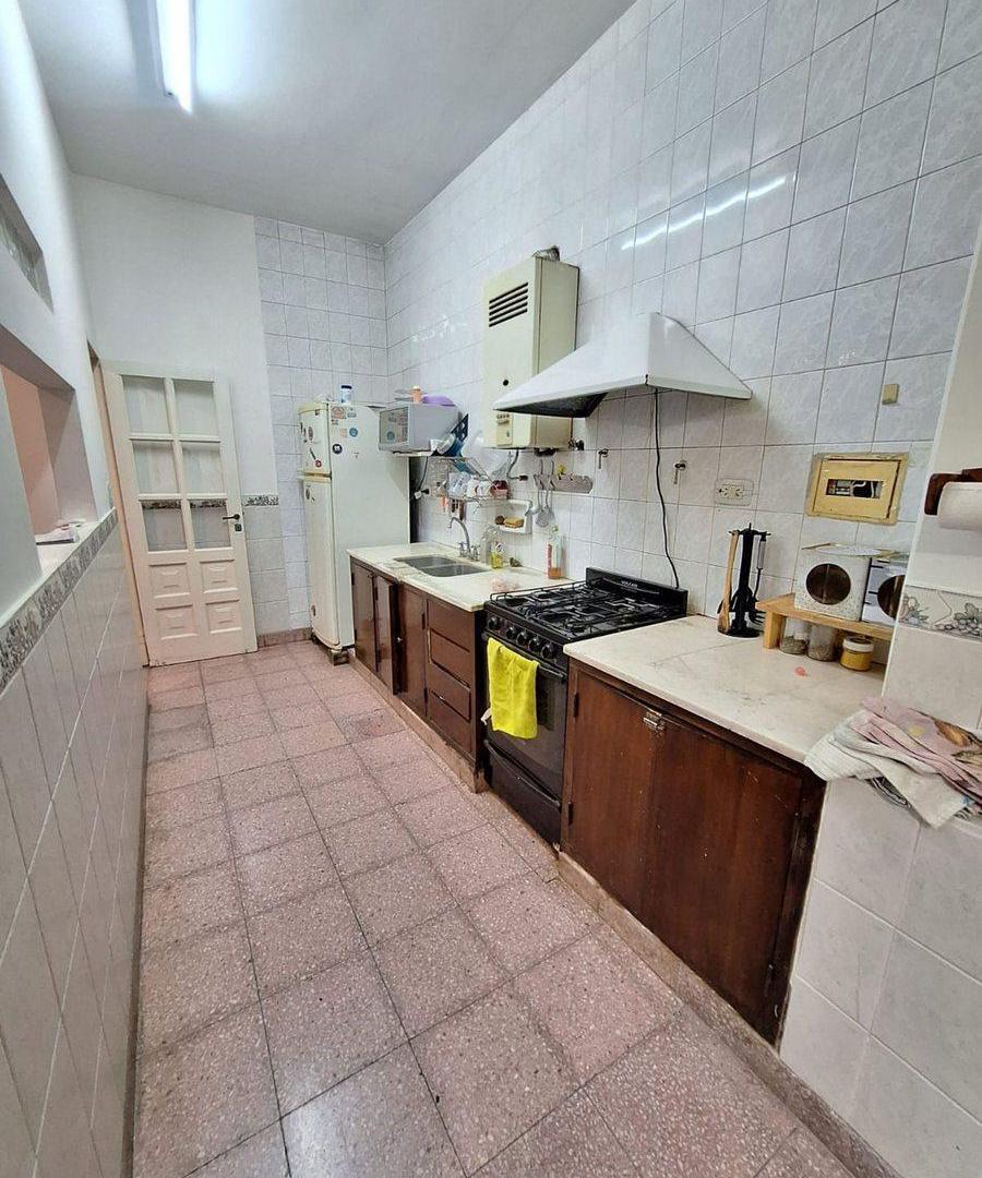 Foto de Venta de propiedad 3 de febrero a mts. de Belgrano, imagen 2
