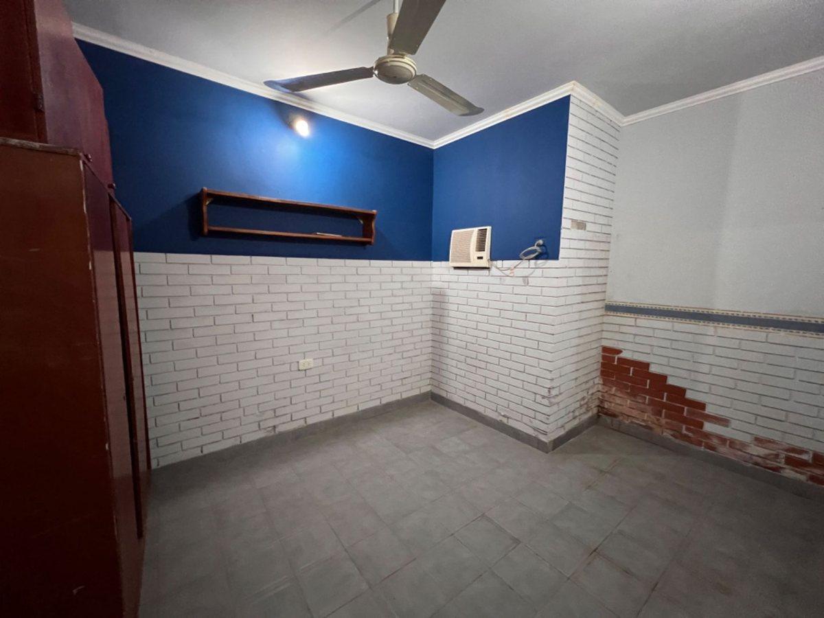 Foto de VENTA DOS CASAS CON LOCAL EN ZONA CASA DE GOBIERNO, imagen 2
