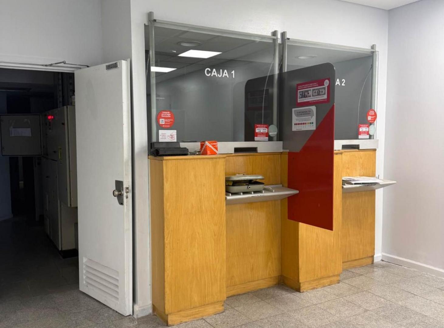 Foto de ALQUILER LOCAL COMERCIAL AV. BELGRANO SUR, imagen 5