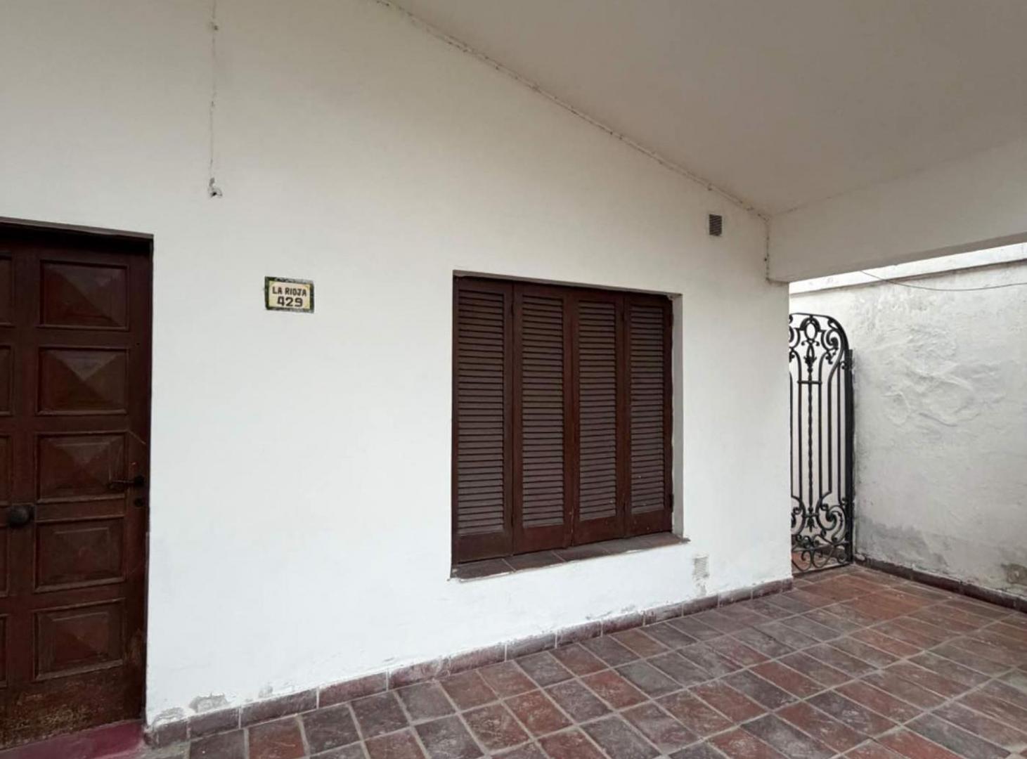 Foto de VENTA CASA EN CALLE RIOJA 429, imagen 2