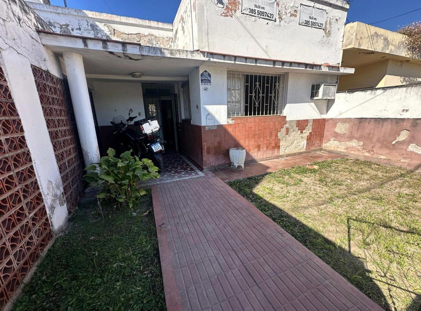 Foto de Hermosa casa en calle GUEMES 442 Terreno 10x45, imagen 1