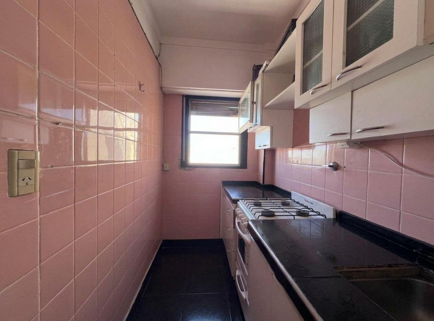 Foto de VENTA DEPARTAMENTO 1 DORMITORIO-TERMAS R. HONDO, imagen 2