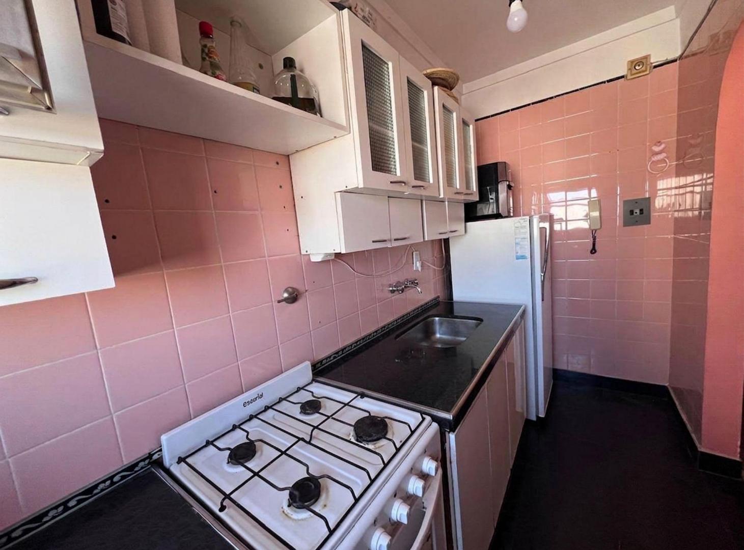 Foto de VENTA DEPARTAMENTO 1 DORMITORIO-TERMAS R. HONDO, imagen 4