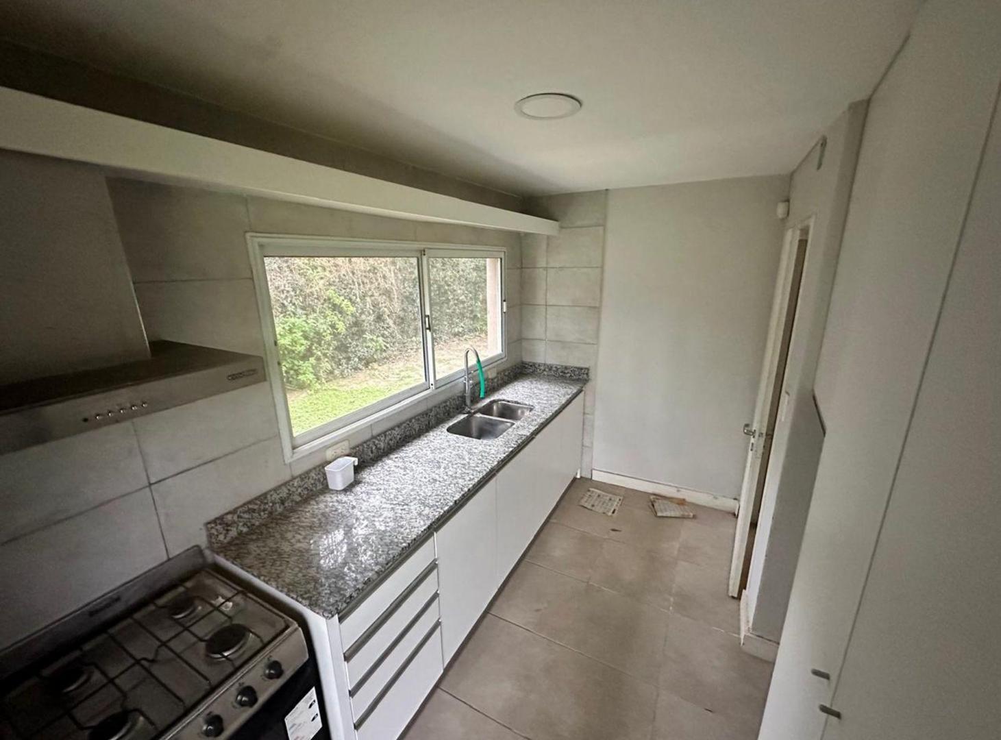 Foto de CASA EN BARRIO ALTO DE MACO, ZONA SUR., imagen 4