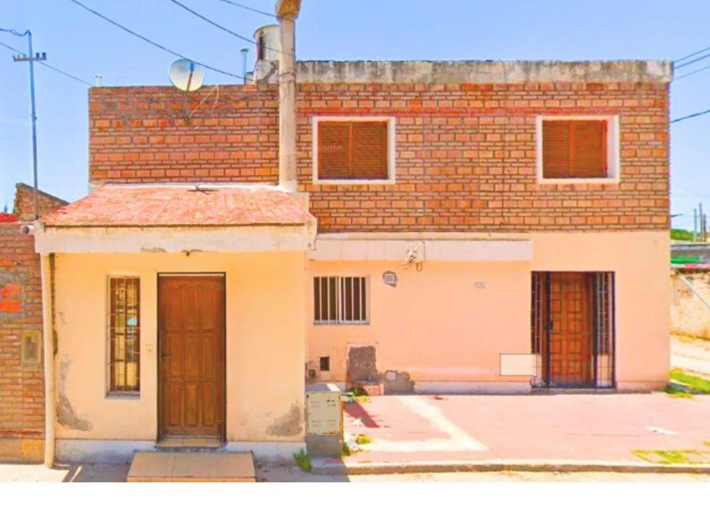Foto de CASA DUPLEX EN VENTA - B° SARGENTO CABRAL, imagen 1
